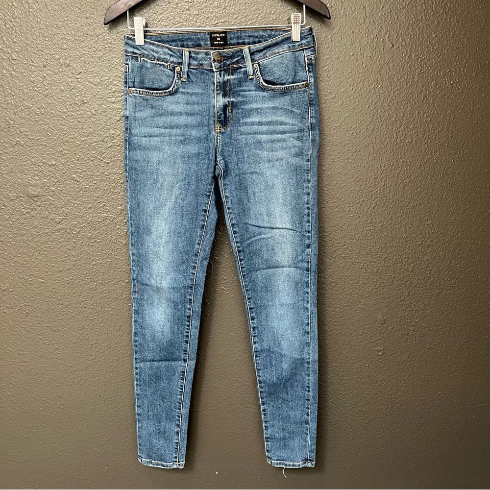 Just black skinny jeans
